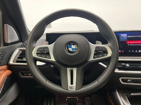 Used 2025 BMW X7 M60i image 18
