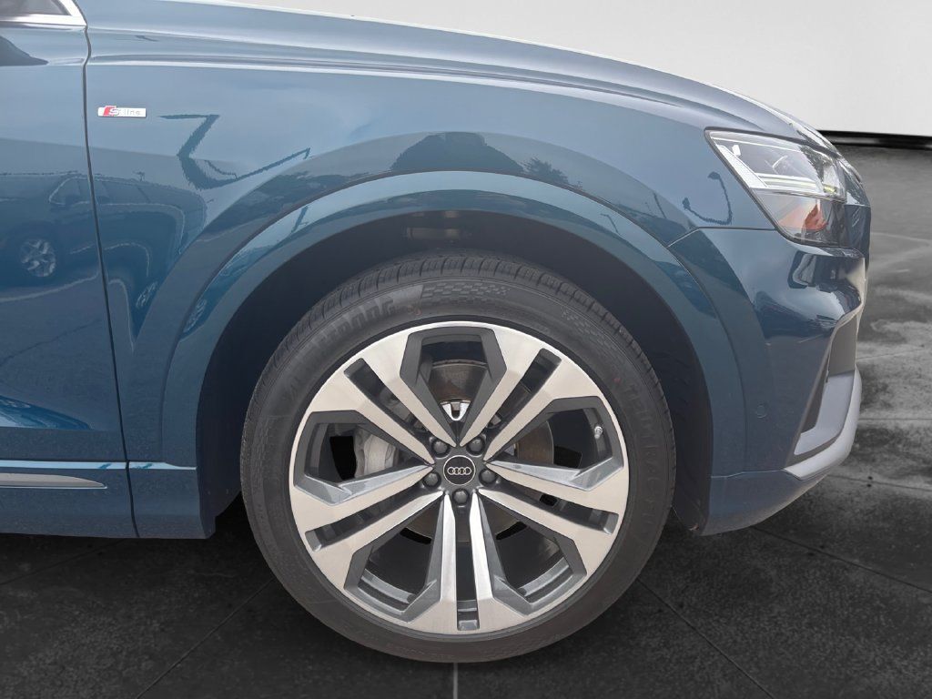 Used 2022 Audi Q8 Premium Plus w/ Premium Plus Package AWD/4WD image 40