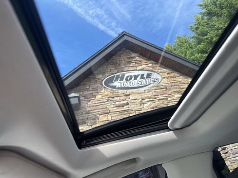 Used 2016 INFINITI QX60 Base AWD 4dr SUV w/ Premium Plus Package image 29