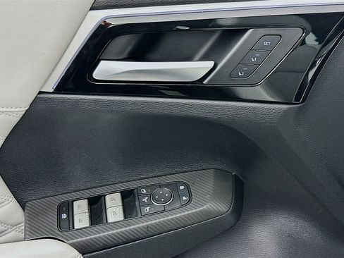 Used 2024 Mitsubishi Outlander SEL Black Edition image 21