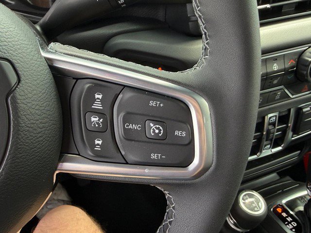 New 2025 Jeep Wrangler Unlimited Sahara AWD/4WD image 29