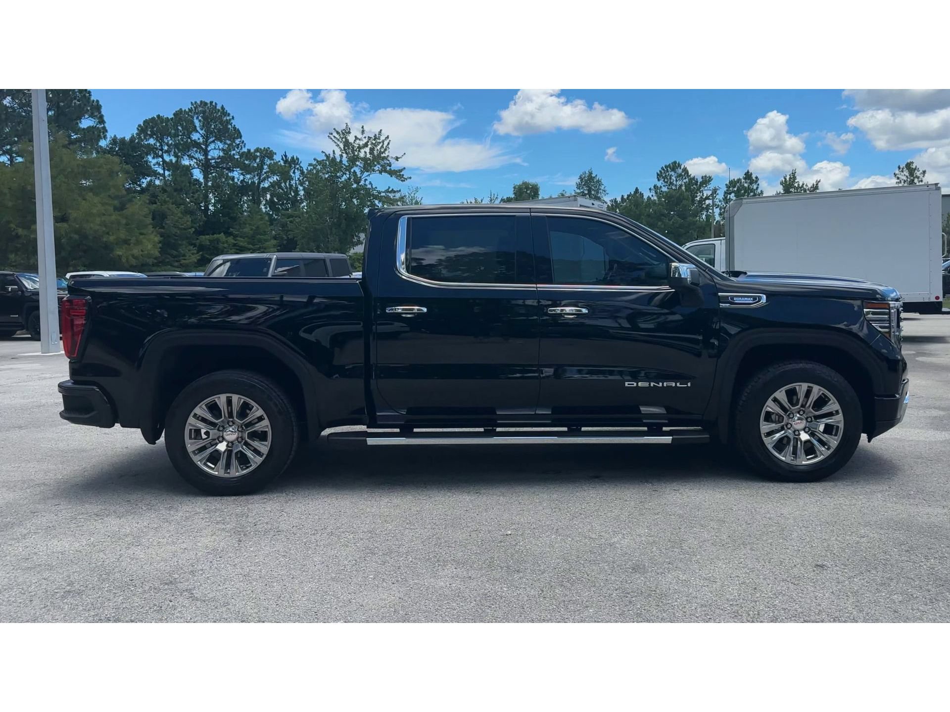 Certified 2023 GMC Sierra 1500 Denali w/ Technology Package AWD/4WD image 9