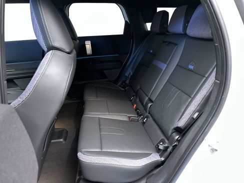 New 2026 MINI Cooper Countryman S w/ Comfort Package Max AWD/4WD image 24