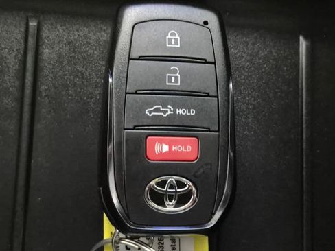 New 2026 Toyota Tundra Platinum image 28