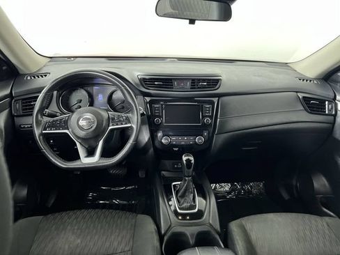 Used 2020 Nissan Rogue SV FWD image 19