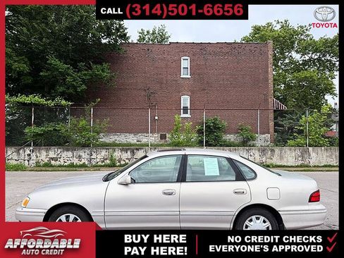 Used 1998 Toyota Avalon XLS FWD image 2
