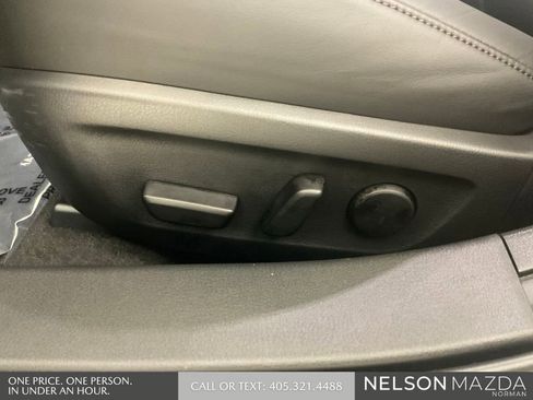Used 2025 MAZDA MAZDA3 s FWD image 26
