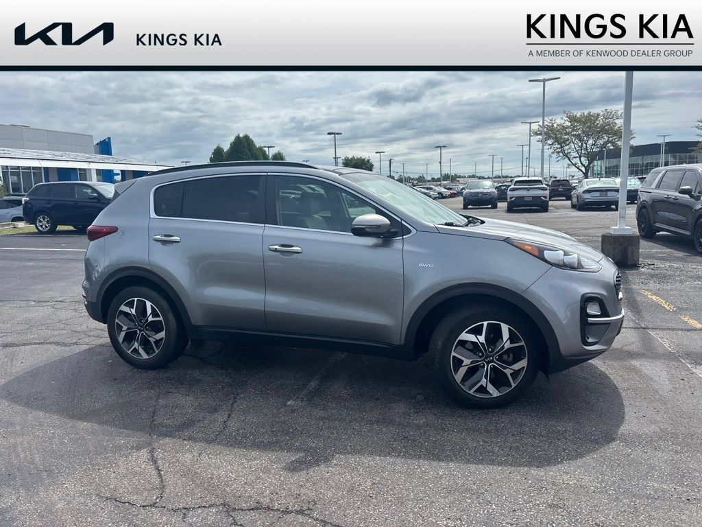Used 2021 Kia Sportage EX w/ EX Technology Package AWD/4WD image 3