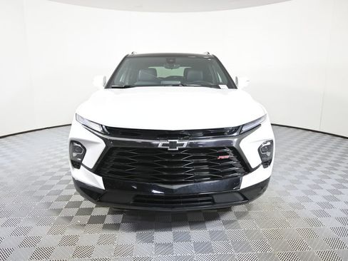 Used 2024 Chevrolet Blazer RS w/ Driver Confidence II Package AWD/4WD image 9