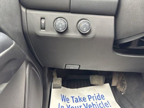 Used 2021 GMC Canyon AT4 image 40