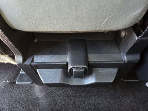 Used 2016 Ford F150 XLT AWD/4WD image 16