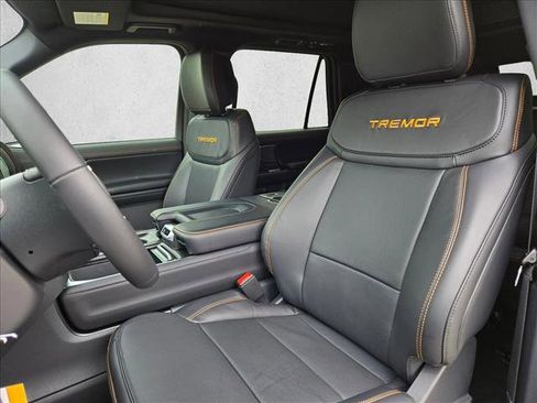New 2026 Ford Expedition Tremor image 4