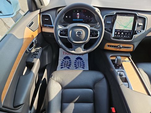Certified 2023 Volvo XC90 B6 Plus w/ Protection Package AWD/4WD image 11
