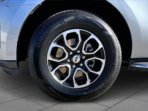 Used 2022 Ford Expedition Max XLT image 10