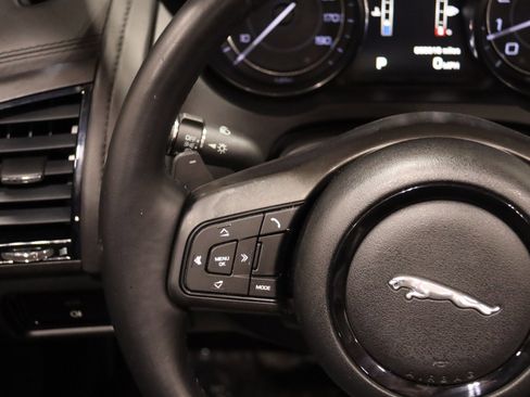 Used 2014 Jaguar F-TYPE Convertible image 44