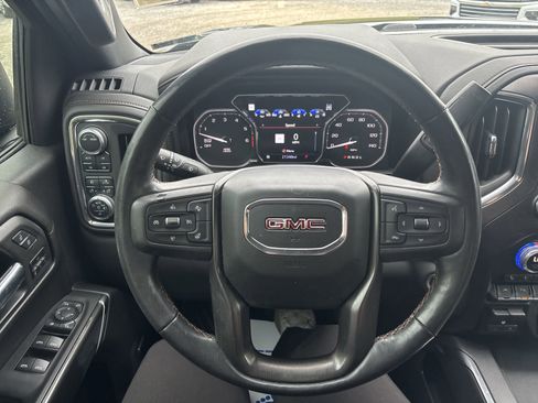 Used 2020 GMC Sierra 1500 AT4 w/ AT4 Premium Package AWD/4WD image 17