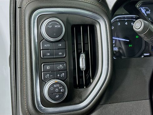 Used 2020 GMC Sierra 1500 AT4 w/ AT4 Premium Package AWD/4WD image 11
