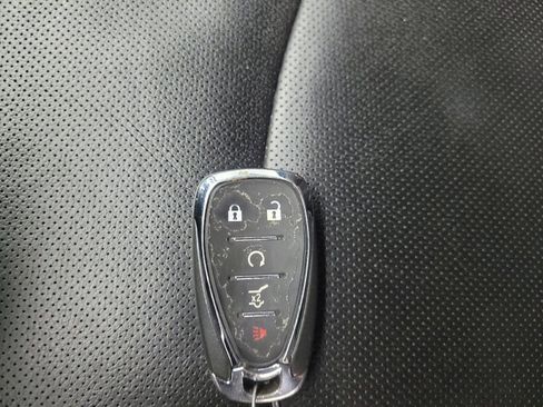 Used 2019 Chevrolet Equinox Premier image 32