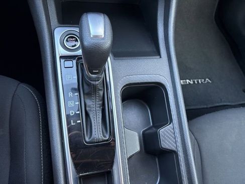 Used 2024 Nissan Sentra SV image 18