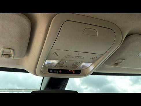 Used 2019 Cadillac XT5 Premium Luxury AWD/4WD image 17