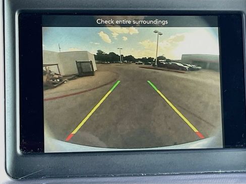 Used 2022 Dodge Charger SXT RWD image 13