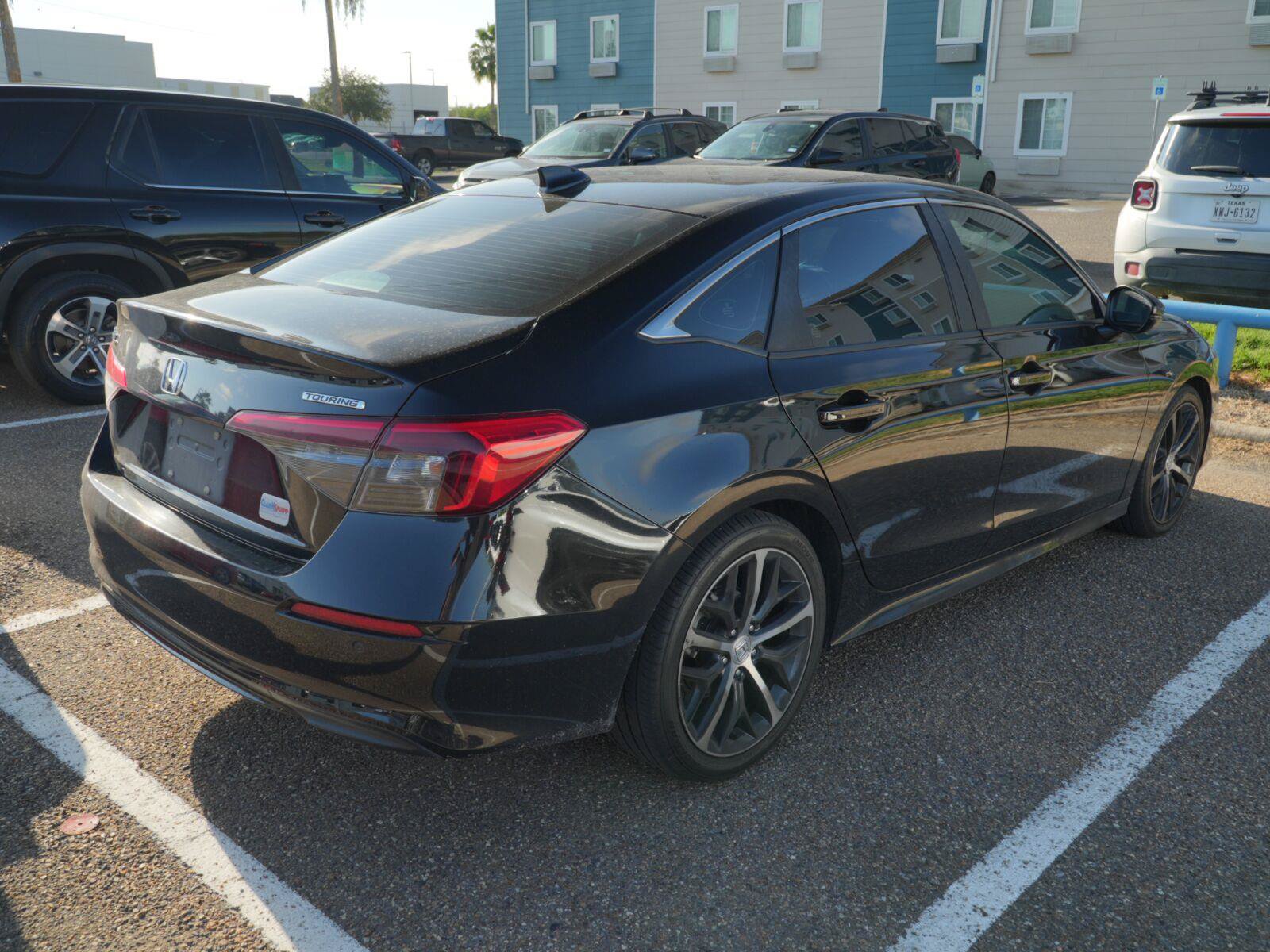Used 2024 Honda Civic Touring image 4