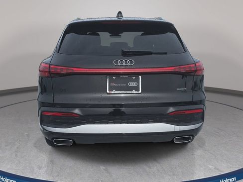 Certified 2025 Audi Q5 Premium w/ Convenience Package AWD/4WD image 6