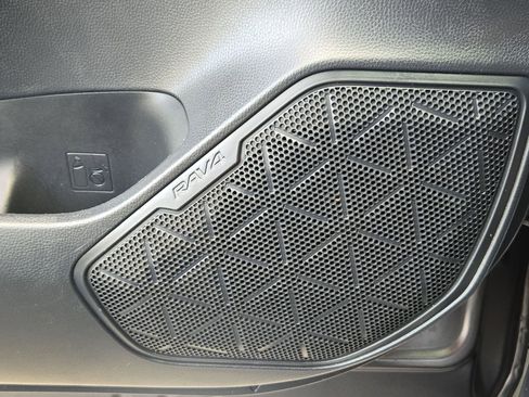 Used 2019 Toyota RAV4 LE w/ All Weather Liner Package image 21