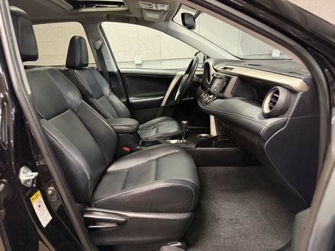Used 2015 Toyota RAV4 Limited AWD/4WD image 27
