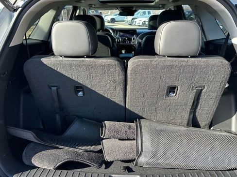 Used 2023 Kia Sorento X-Line EX image 11