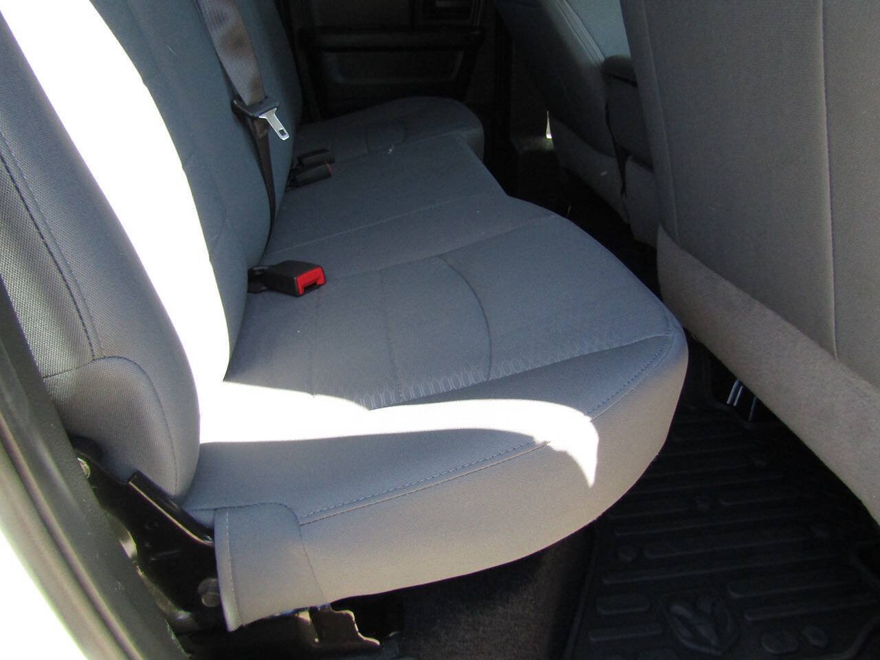 Used 2019 RAM 1500 Express AWD/4WD image 17