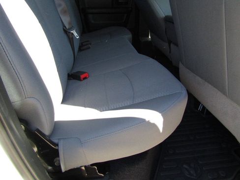 Used 2019 RAM 1500 Express AWD/4WD image 17