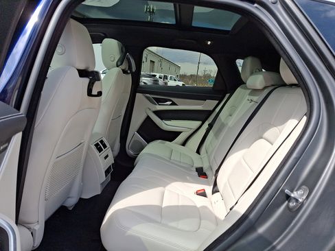 Certified 2025 Jaguar F-PACE R-Dynamic S image 5