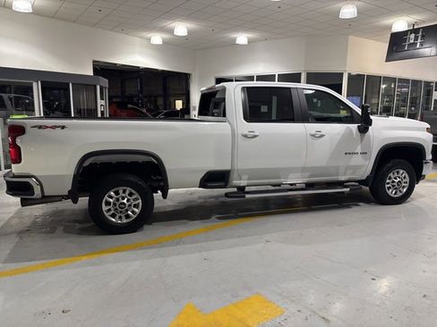 Used 2025 Chevrolet Silverado 2500 LT w/ Convenience Package image 10