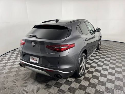 Used 2023 Alfa Romeo Stelvio Ti image 7