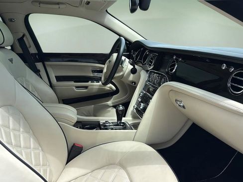 Used 2013 Bentley Mulsanne RWD image 16
