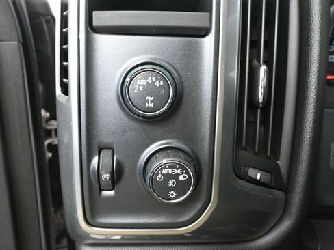 Used 2017 Chevrolet Silverado 1500 LT w/ All Star Edition image 33