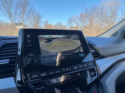 Used 2024 Honda Odyssey EX-L image 7