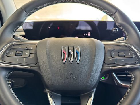 Used 2025 Buick Encore GX Preferred FWD image 24