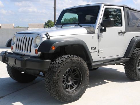 Used 2008 Jeep Wrangler X AWD/4WD image 10