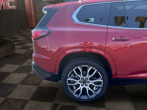 New 2026 GMC Acadia Denali Ultimate w/ LPO, Floor Liner Package AWD/4WD image 12