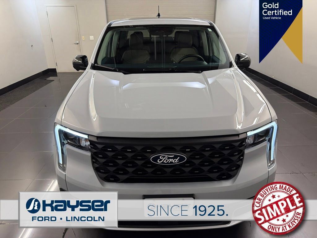 Certified 2025 Ford Maverick Lariat w/ 4K Tow Package AWD/4WD image 2