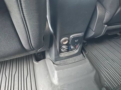 Used 2020 Ford Transit Connect XL FWD image 19