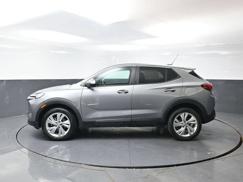 Used 2025 Buick Encore GX Preferred AWD/4WD image 11