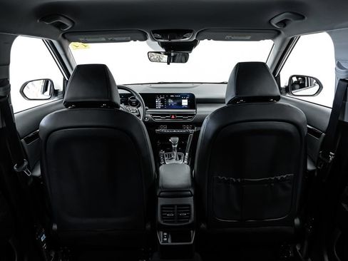 Used 2025 Kia Seltos EX FWD image 19