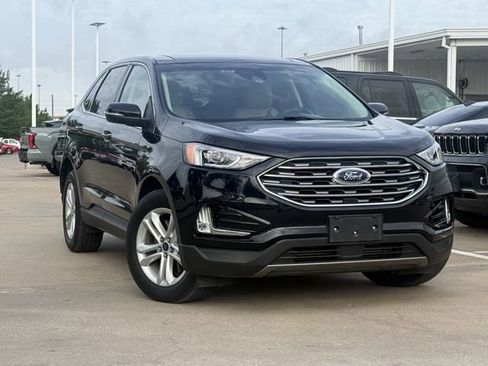 Used 2019 Ford Edge SEL w/ Equipment Group 201A AWD/4WD image 2