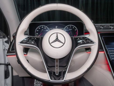 Used 2024 Mercedes-Benz S 580 4MATIC Sedan image 21