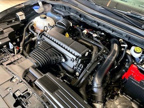 Used 2024 Ford Escape Platinum image 28