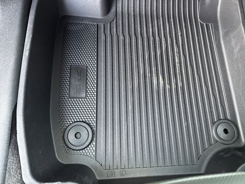 New 2026 GMC Terrain AT4 w/ LPO, Floor Liner Package image 17