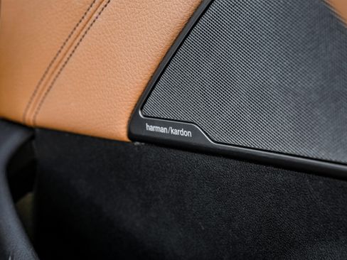 Used 2018 BMW 540i xDrive image 48